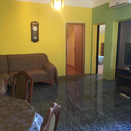 Apartment Lela Mali Losinj Exterior photo