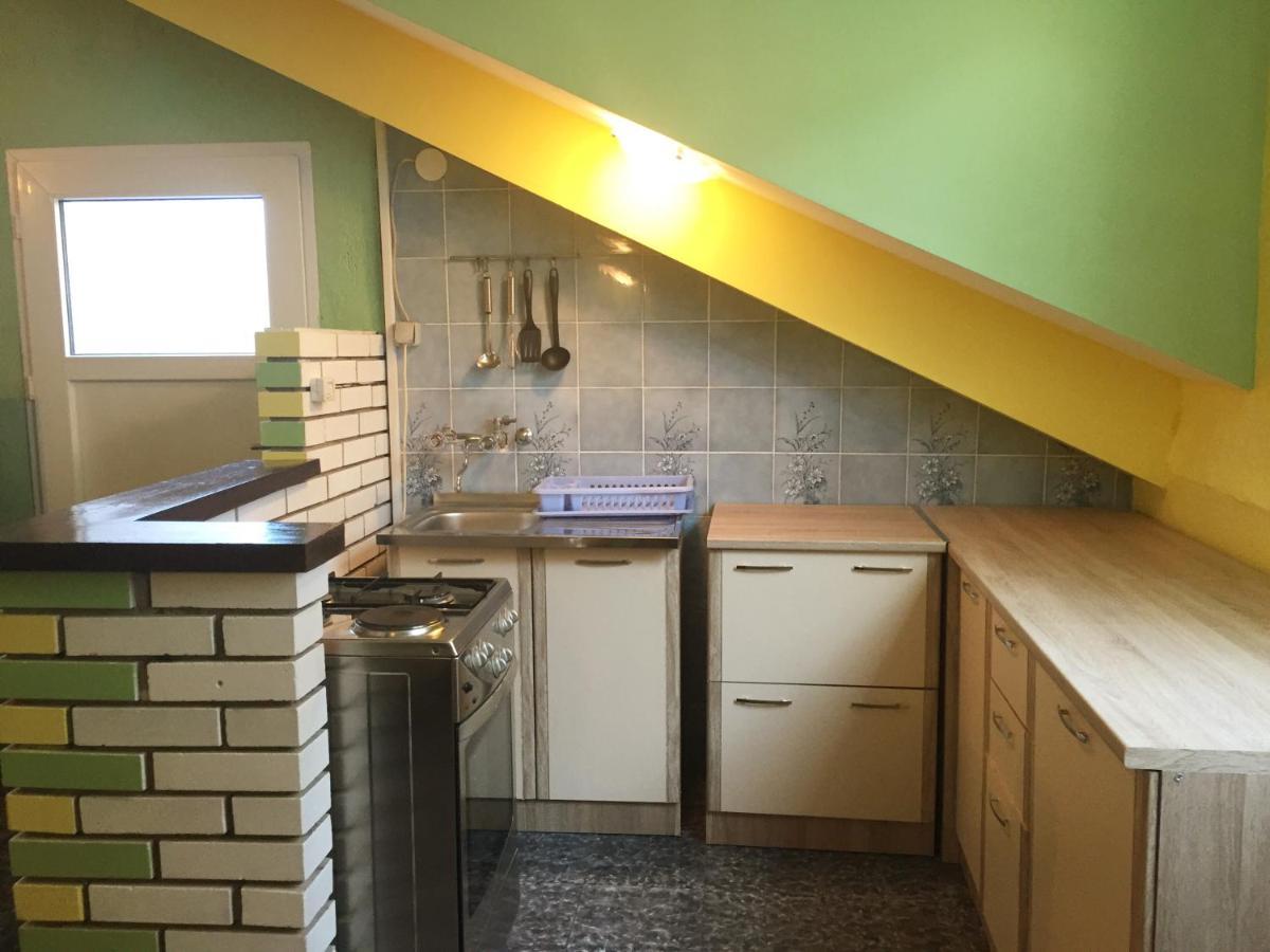 Apartment Lela Mali Losinj Exterior photo
